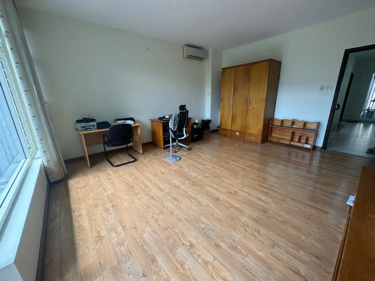 Bán nhà phố Him Lam 6A Trung Sơn, Bình Chánh xây 4 tầng view công viên, hướng Đông – 100m2 1