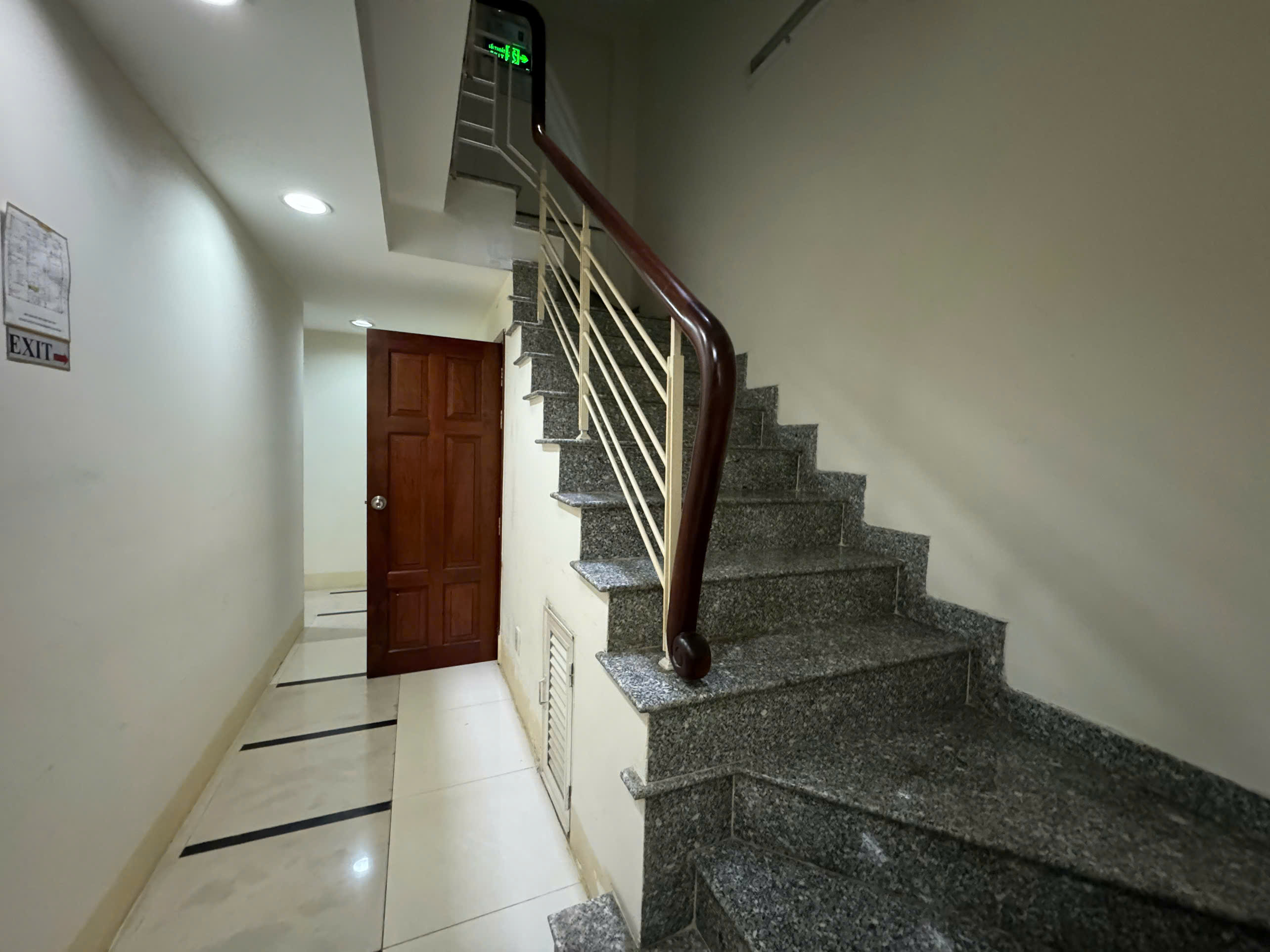 Cho thuê nhà mặt tiền Hưng Gia 1 Phú Mỹ Hưng, Quận 7 căn đôi nhà đẹp có nội thất 6