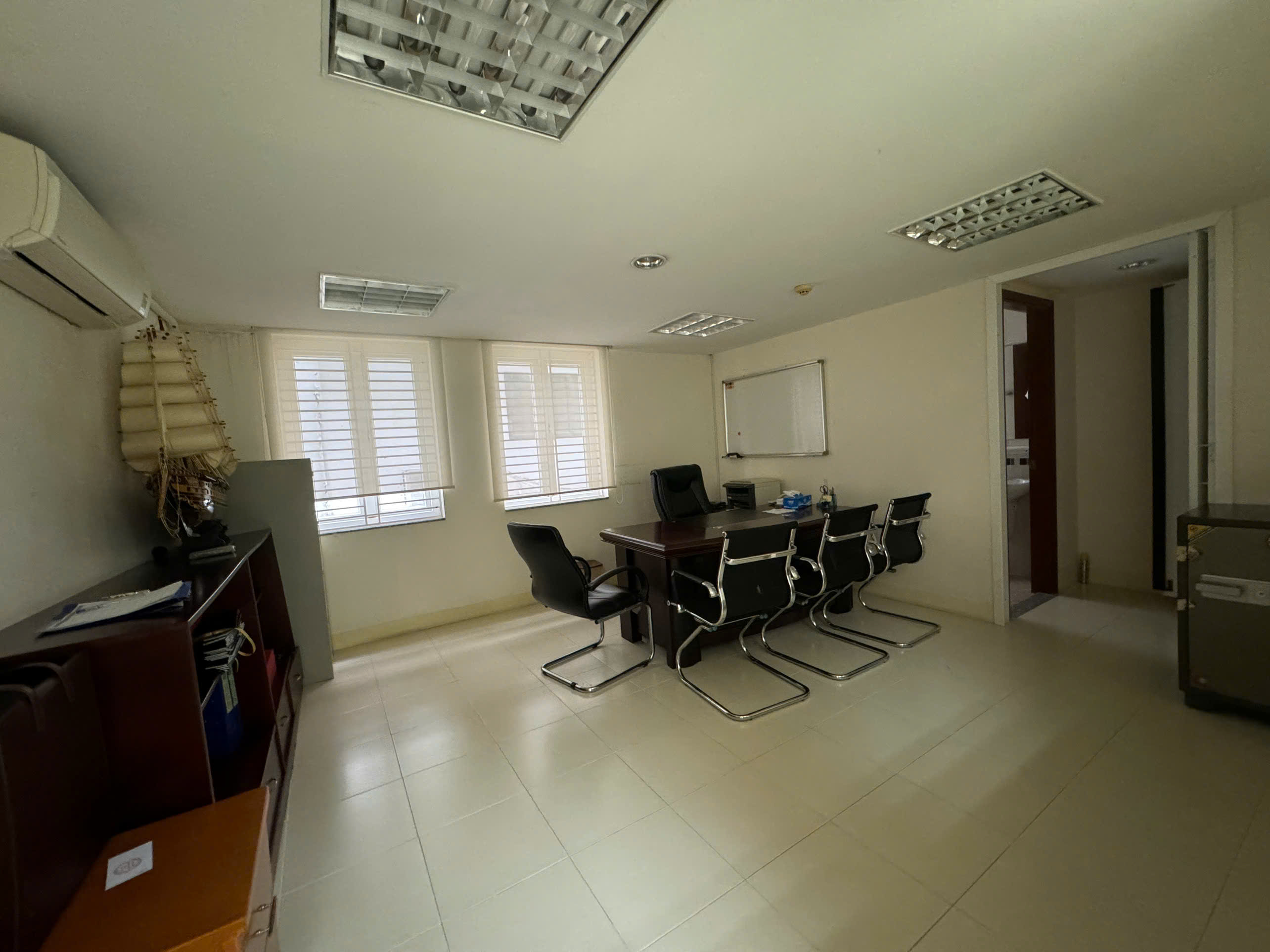 Cho thuê nhà mặt tiền Hưng Gia 1 Phú Mỹ Hưng, Quận 7 căn đôi nhà đẹp có nội thất 4