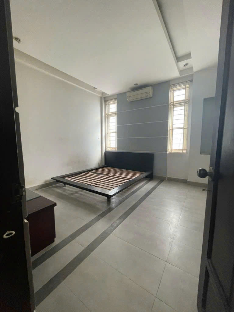 Bán nhà phố Hưng Gia 2 Phú Mỹ Hưng, Quận 7 xây 5 tầng mặt tiền đường số 2 – 111m2 3