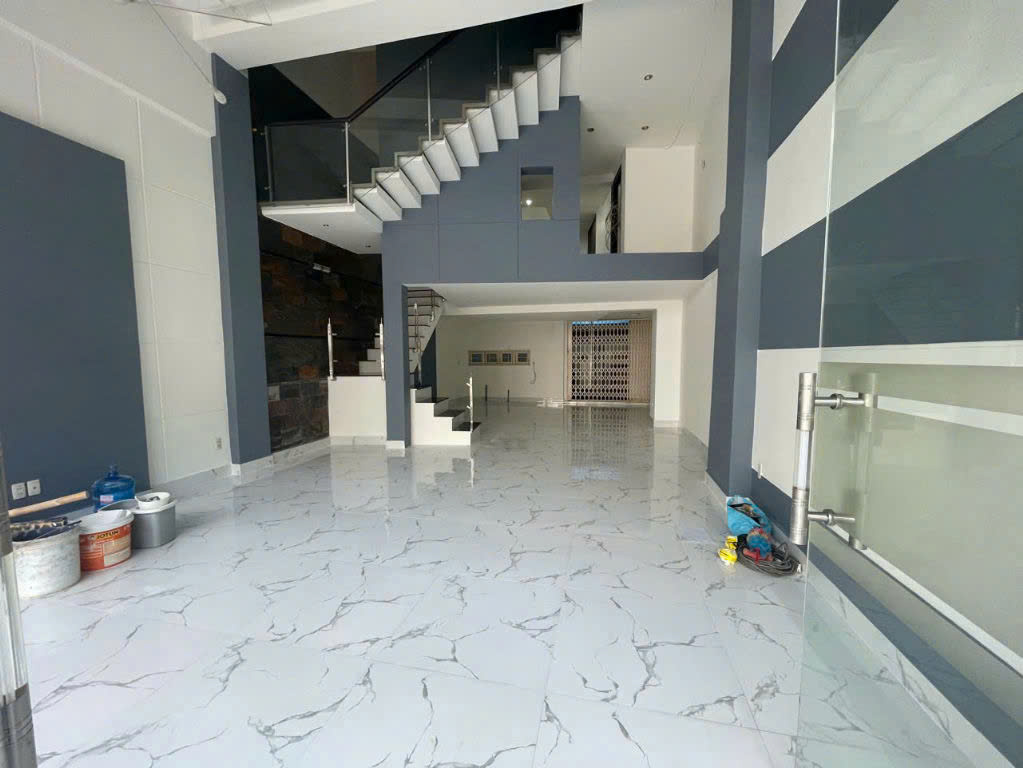 Bán nhà phố Hưng Gia 2 Phú Mỹ Hưng, Quận 7 xây 5 tầng mặt tiền đường số 2 – 111m2 2