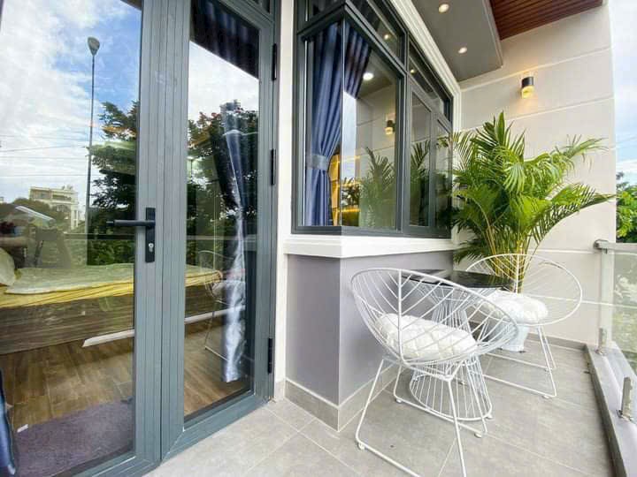 Cho thuê nhà khu dân cư Belleza Quận 7 nhà đẹp xây 2 lầu có 6 phòng ngủ 8