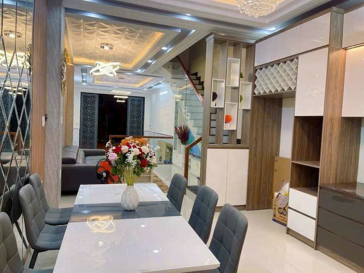 Cho thuê nhà khu dân cư Belleza Quận 7 nhà đẹp xây 2 lầu có 6 phòng ngủ 5