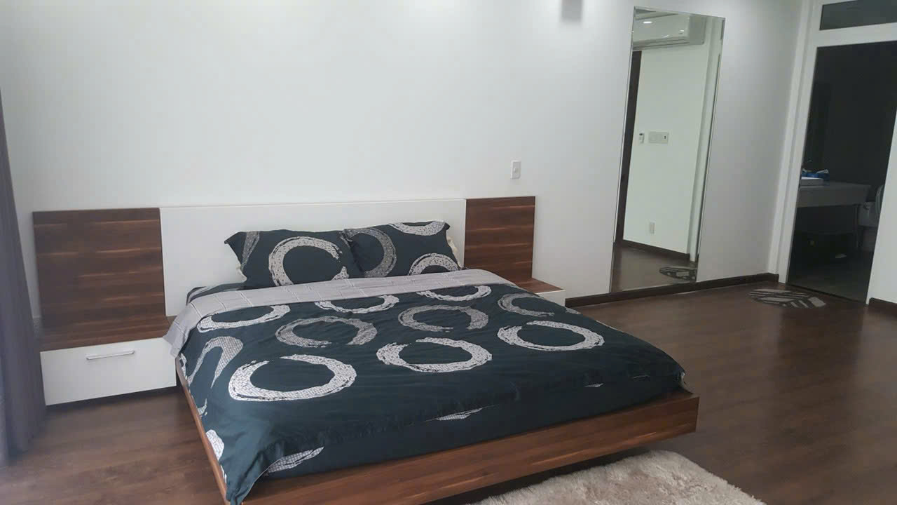 Bán nhà phố KDC Phú Mỹ, Vạn Phát Hưng, Quận 7 có 5 phòng ngủ, liền kề Phú Mỹ Hưng 12