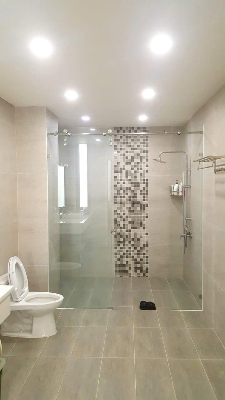 Bán nhà phố KDC Phú Mỹ, Vạn Phát Hưng, Quận 7 có 5 phòng ngủ, liền kề Phú Mỹ Hưng 6