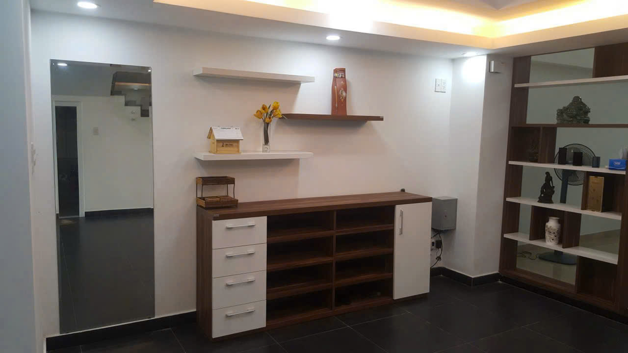 Bán nhà phố KDC Phú Mỹ, Vạn Phát Hưng, Quận 7 có 5 phòng ngủ, liền kề Phú Mỹ Hưng 2