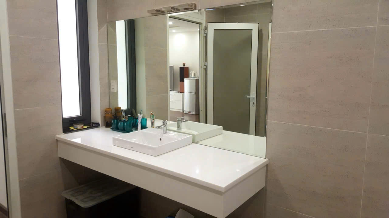 Bán nhà phố KDC Phú Mỹ, Vạn Phát Hưng, Quận 7 có 5 phòng ngủ, liền kề Phú Mỹ Hưng 1