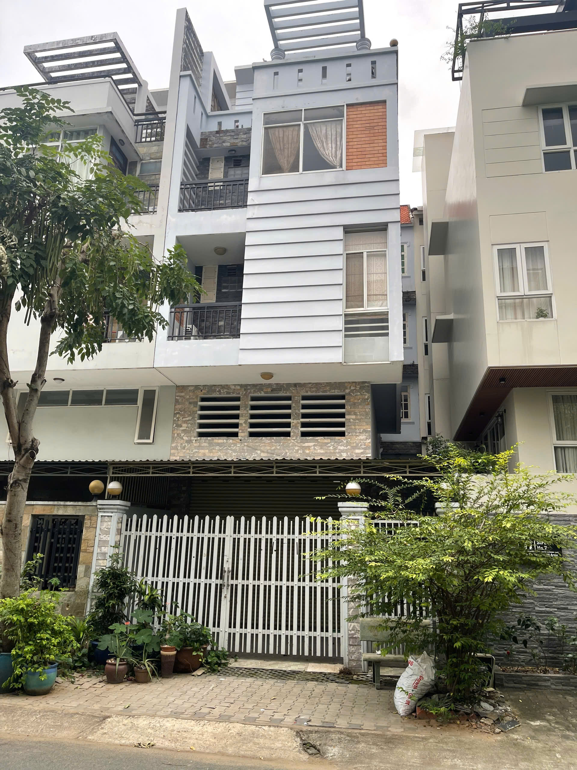 Bán nhà phố kinh doanh đường số 7 KDC Phú Mỹ, Vạn Phát Hưng, Quận 7 liền kề Phú Mỹ Hưng 3