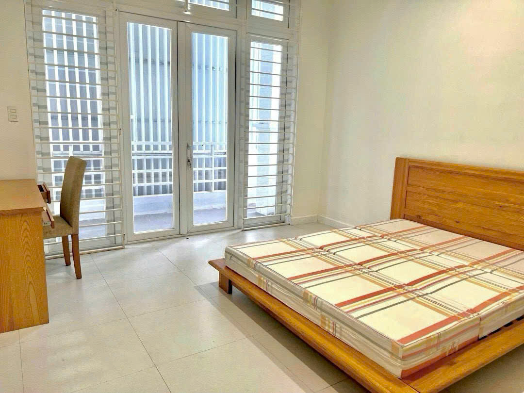 Cho thuê nhà phố liền kề KDC Him Lam, Quận 7 có 5 tầng+thang máy, cửa lùa tự động 4