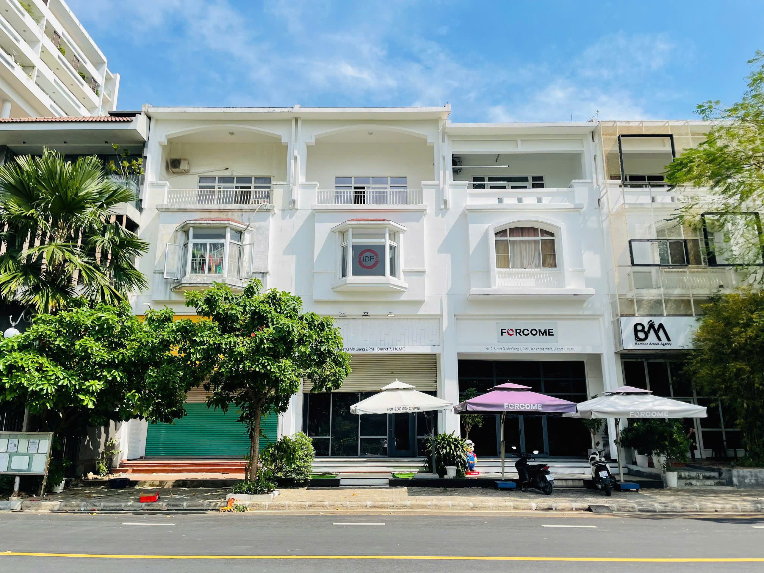 Bán nhà phố Mỹ Giang 2 Phú Mỹ Hưng, Quận 7 xây 4 tầng có 2 mặt tiền đang cho thuê 45 triệu – 108m2 4