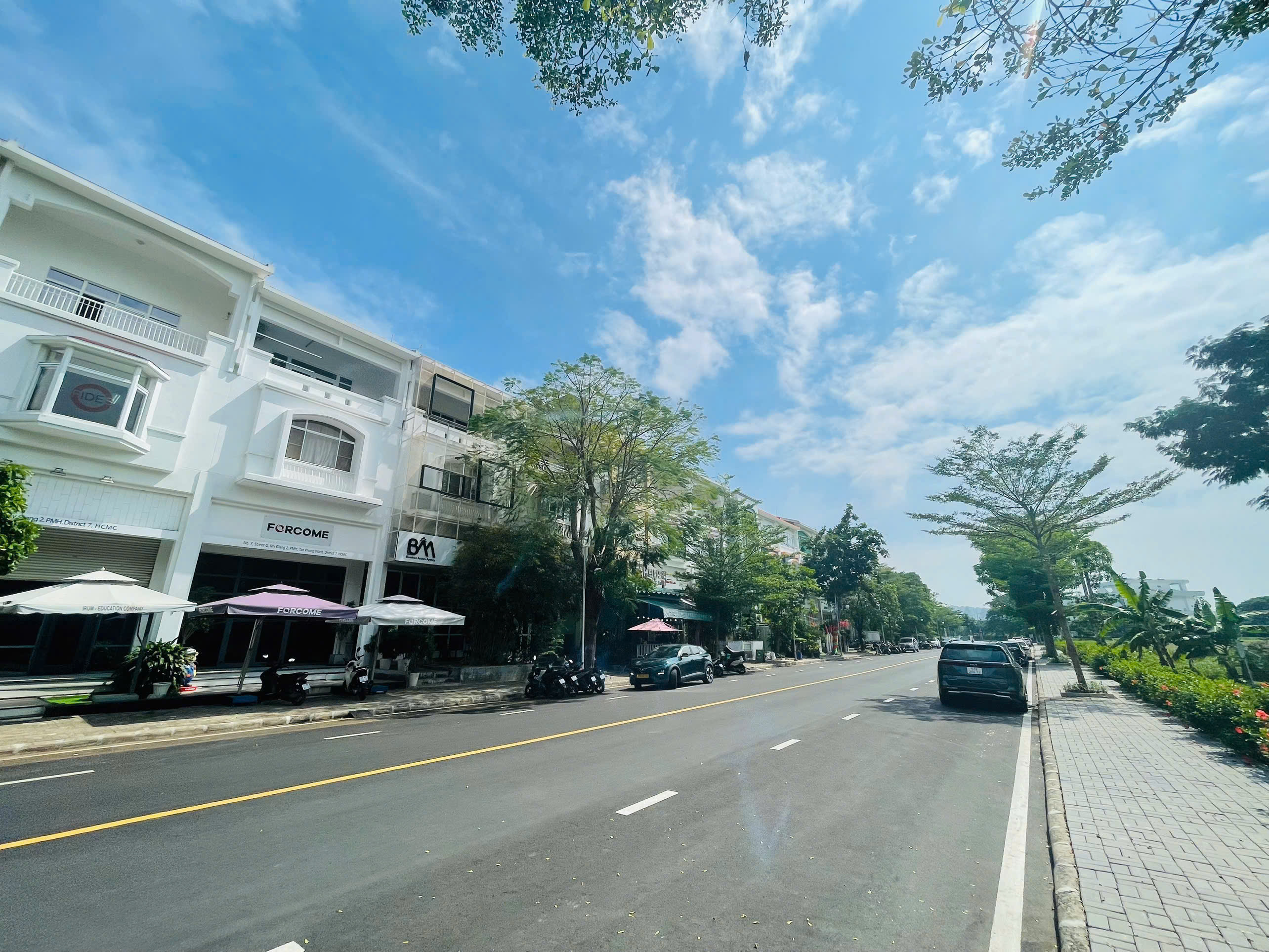 Bán nhà phố Mỹ Giang 2 Phú Mỹ Hưng, Quận 7 xây 4 tầng có 2 mặt tiền đang cho thuê 45 triệu – 108m2 1