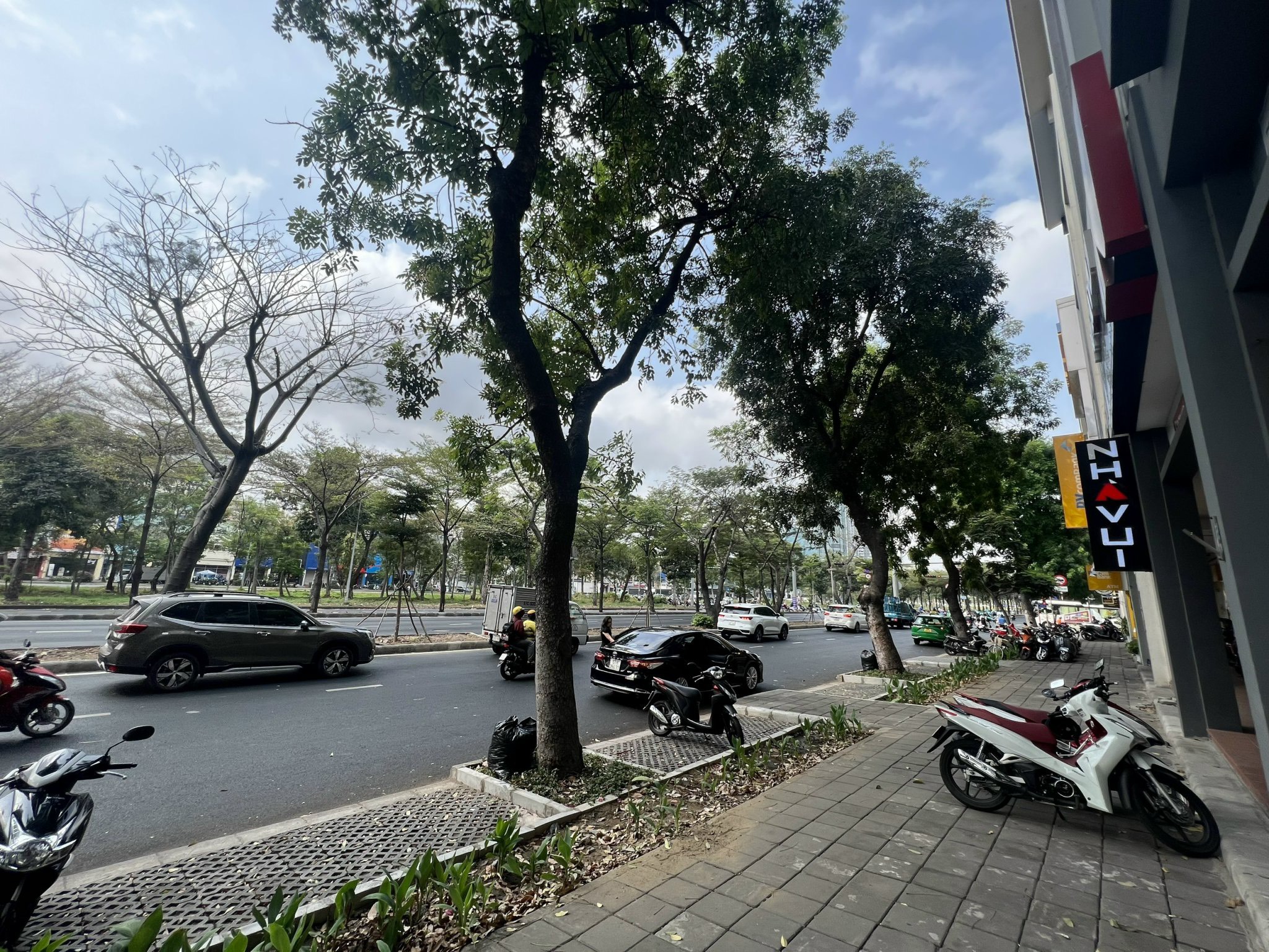 Bán nhà phố Mỹ Toàn 3, Phú Mỹ Hưng mặt tiền Nguyễn Văn Linh gần khu Sky Garden 6