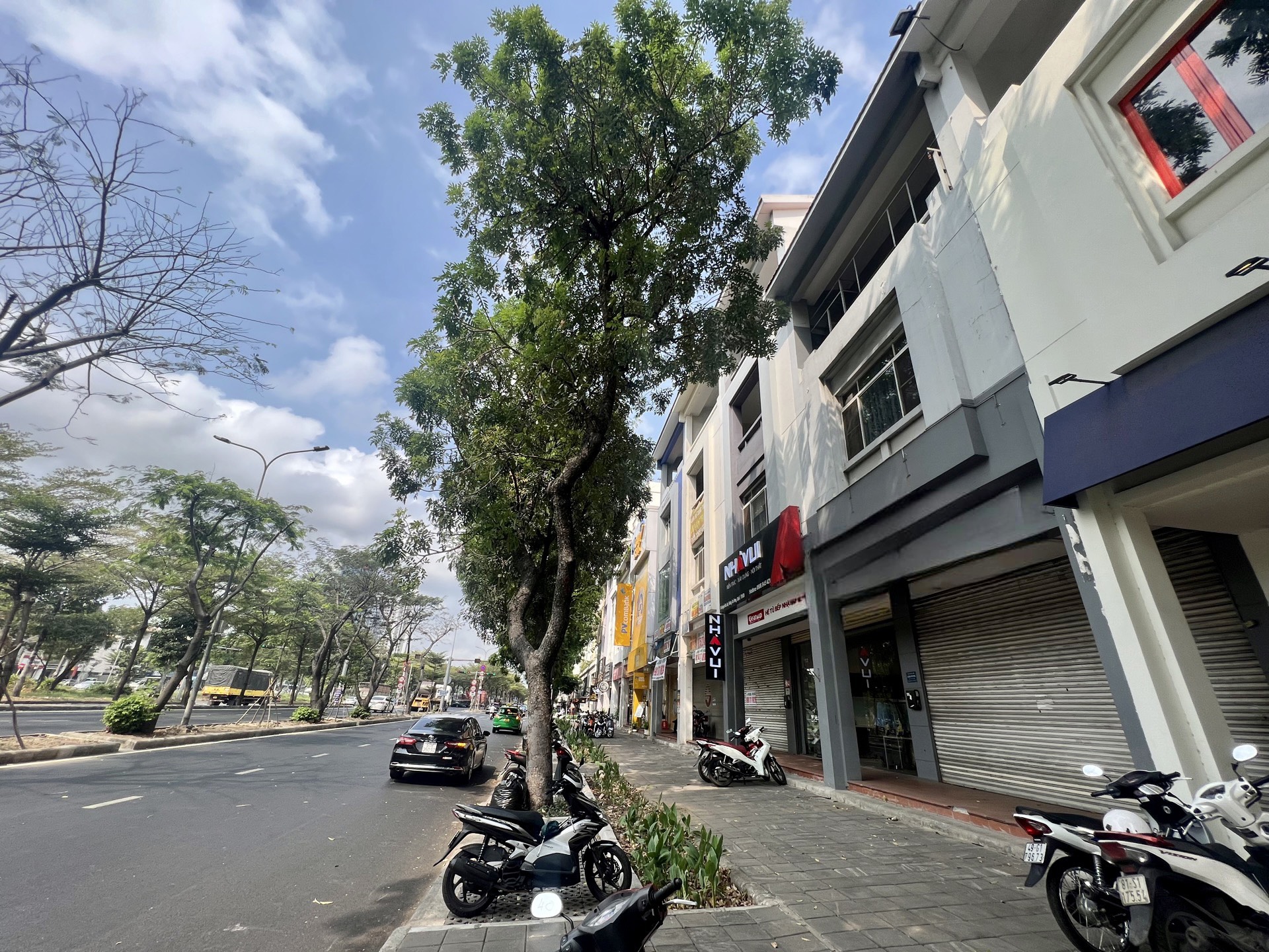 Bán nhà phố Mỹ Toàn 3, Phú Mỹ Hưng mặt tiền Nguyễn Văn Linh gần khu Sky Garden 5