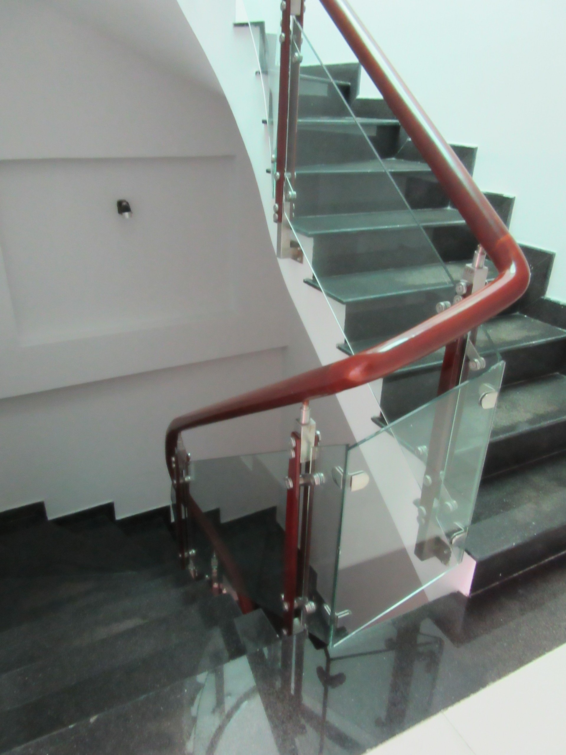 Cho thuê nhà Phan Huy Thực, Tân Kiểng, Quận 7 có 4 phòng ngủ đầy đủ máy lạnh 10