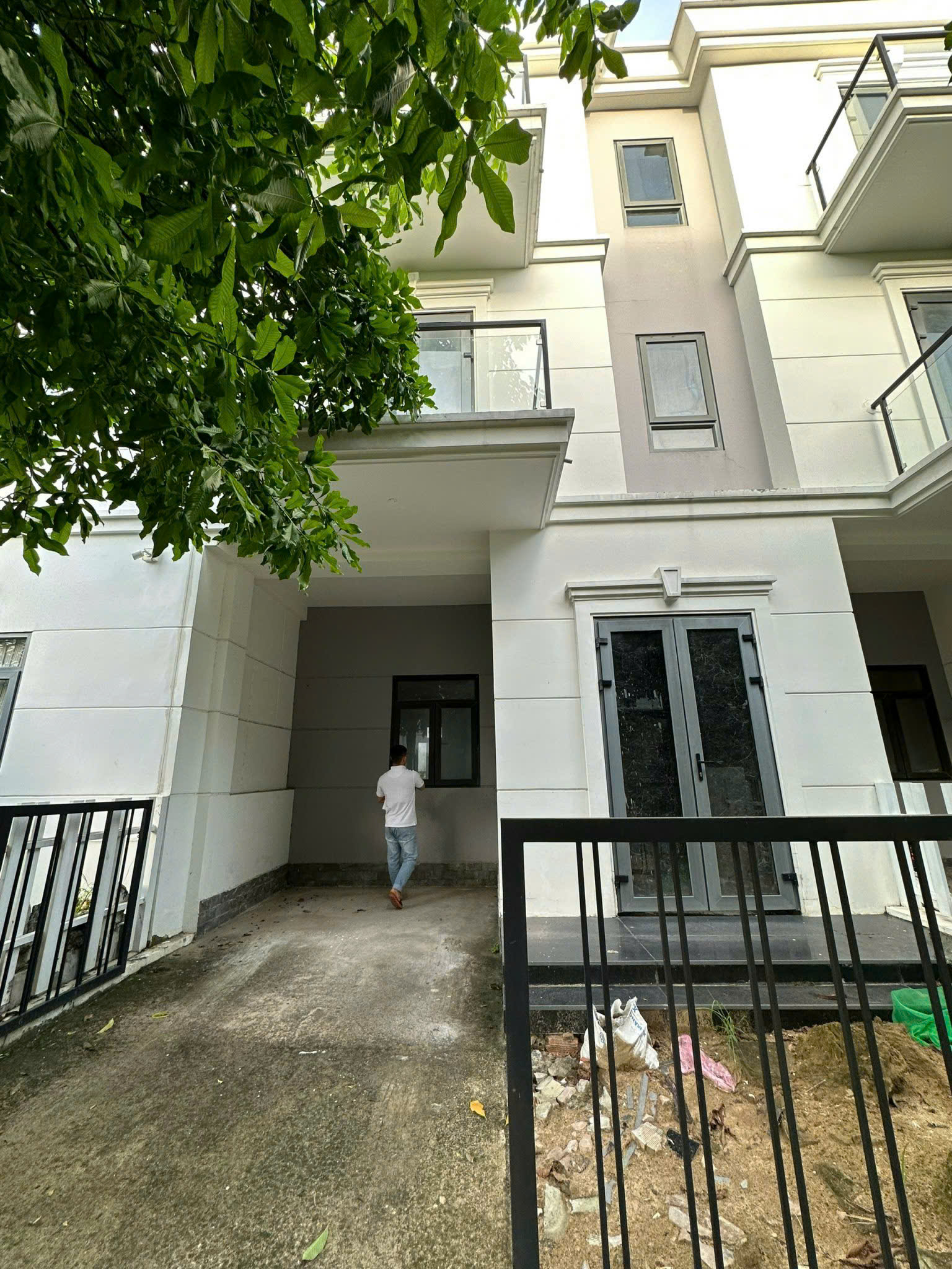 Bán nhà phố SimCity Quận 9, Tp Thủ Đức vị trí đẹp cạnh căn góc xây 3 tầng, sổ đỏ - 85.8m2 2