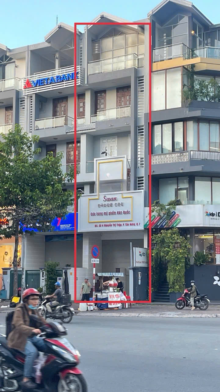 Cho thuê nhà mặt tiền số 4 Nguyễn Thị Thập KDC Him Lam, Quận 7 xây 6 tầng có hầm thang máy – 100m2