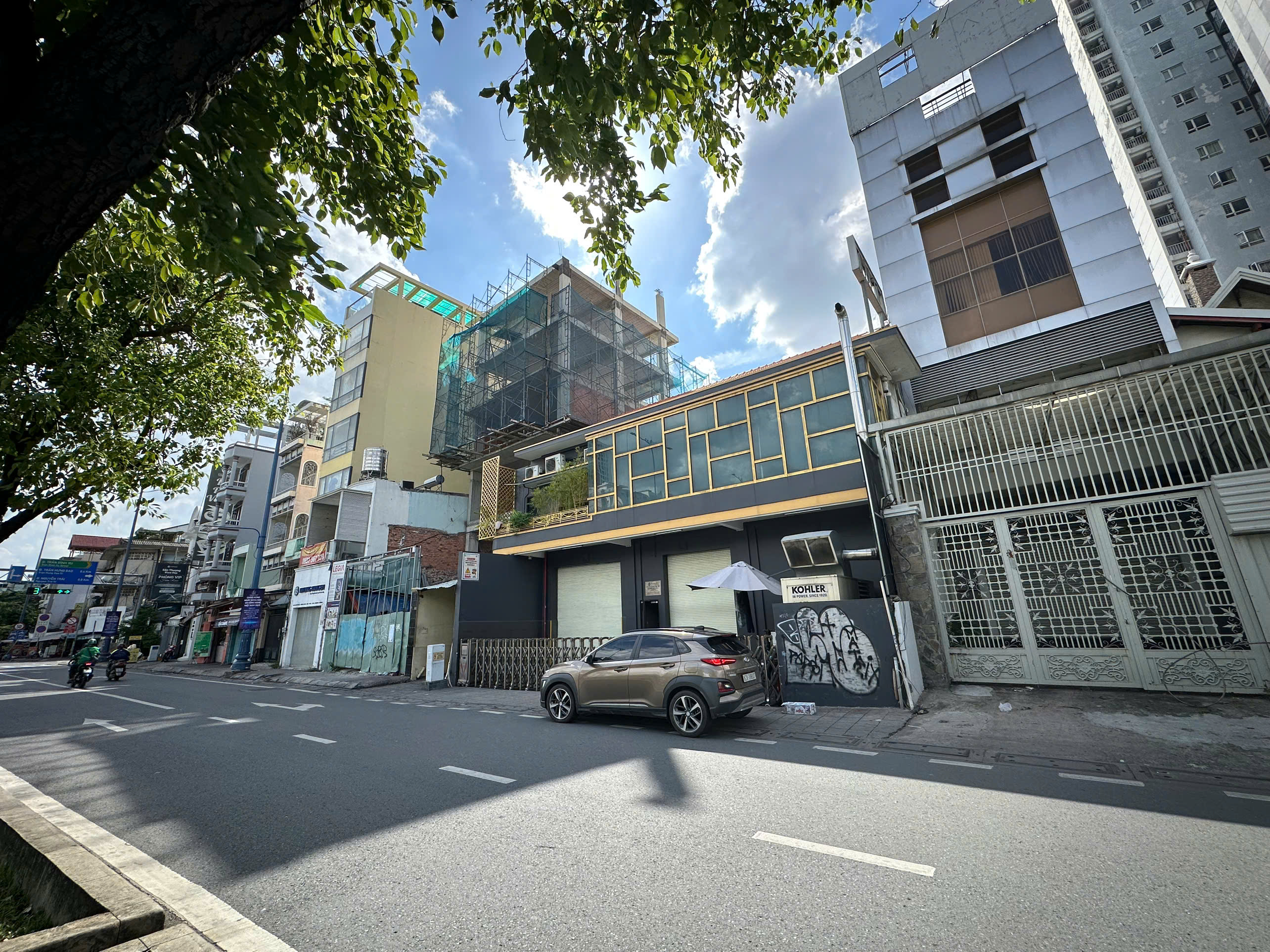 Bán nhà phố Võ Văn Kiệt, Phường Cô Giang, Quận 1 xây 6 tầng hướng Đông Nam – 256.2m2 3