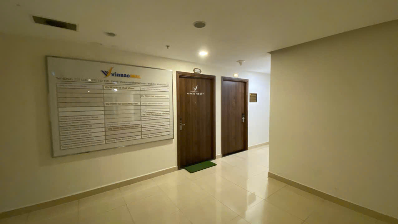 Bán căn hộ officetel Golden King Phú Mỹ Hưng, Quận 7 thiết kế vuông vức 2 mặt thoáng - 37.46m2 3