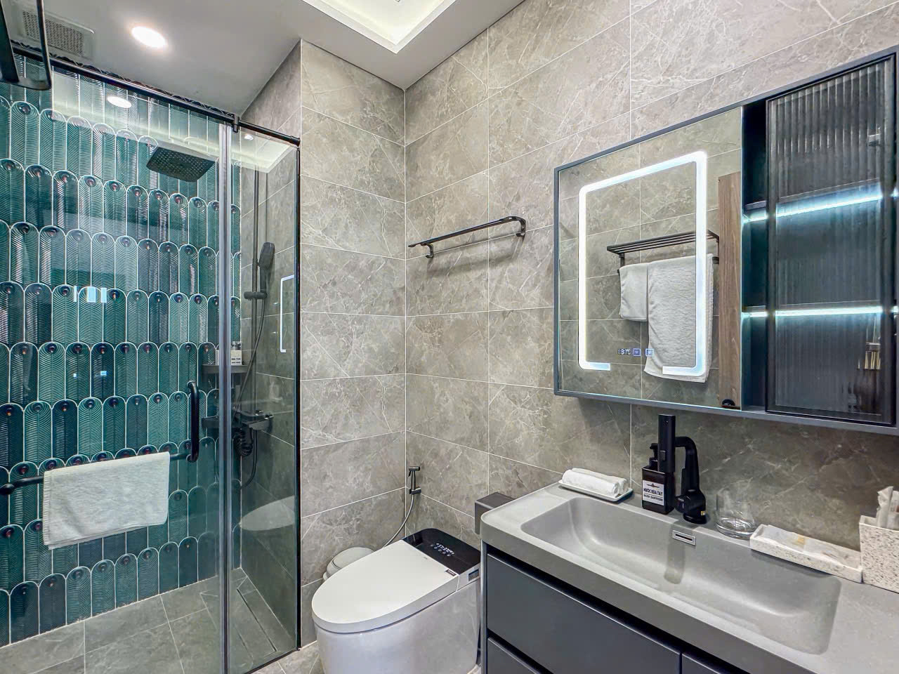 Cho thuê penthouse Ascentia Phú Mỹ Hưng thiết kế 2 phòng ngủ block B lầu 14 – 131m2 15