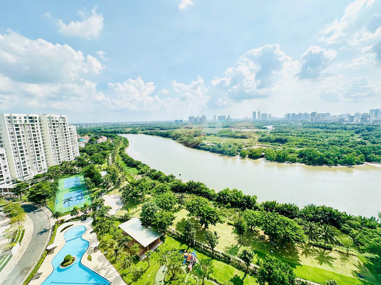 Cho thuê penthouse Riverside Residence Phú Mỹ Hưng, Quận 7 thiết kế 4 phòng ngủ, có ô xe, lầu 16 – 2 9