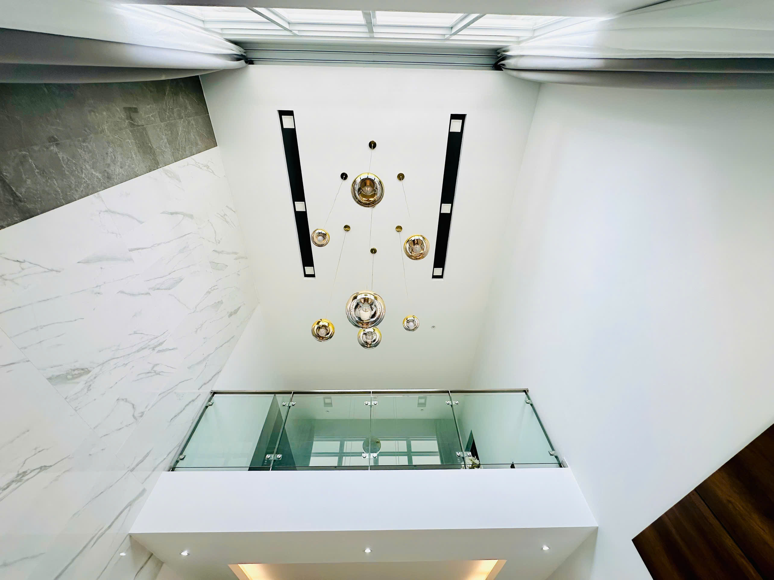 Cho thuê penthouse Riverside Residence Phú Mỹ Hưng, Quận 7 thiết kế 4 phòng ngủ, có ô xe, lầu 16 – 2 5