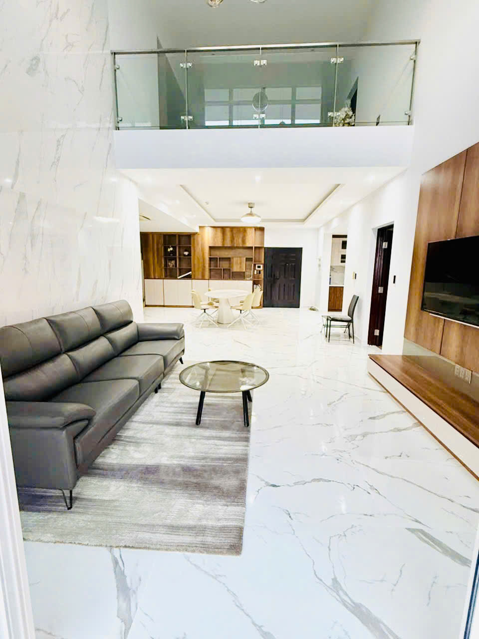 Cho thuê penthouse Riverside Residence Phú Mỹ Hưng, Quận 7 thiết kế 4 phòng ngủ, có ô xe, lầu 16 – 2 18