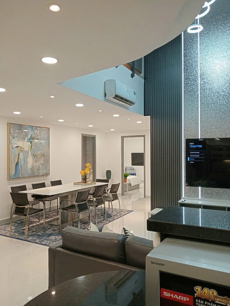 Bán hoặc cho thuê Penthouse Sky Garden Phú Mỹ Hưng, Quận 7 có 5 phòng ngủ, sân BBQ 12