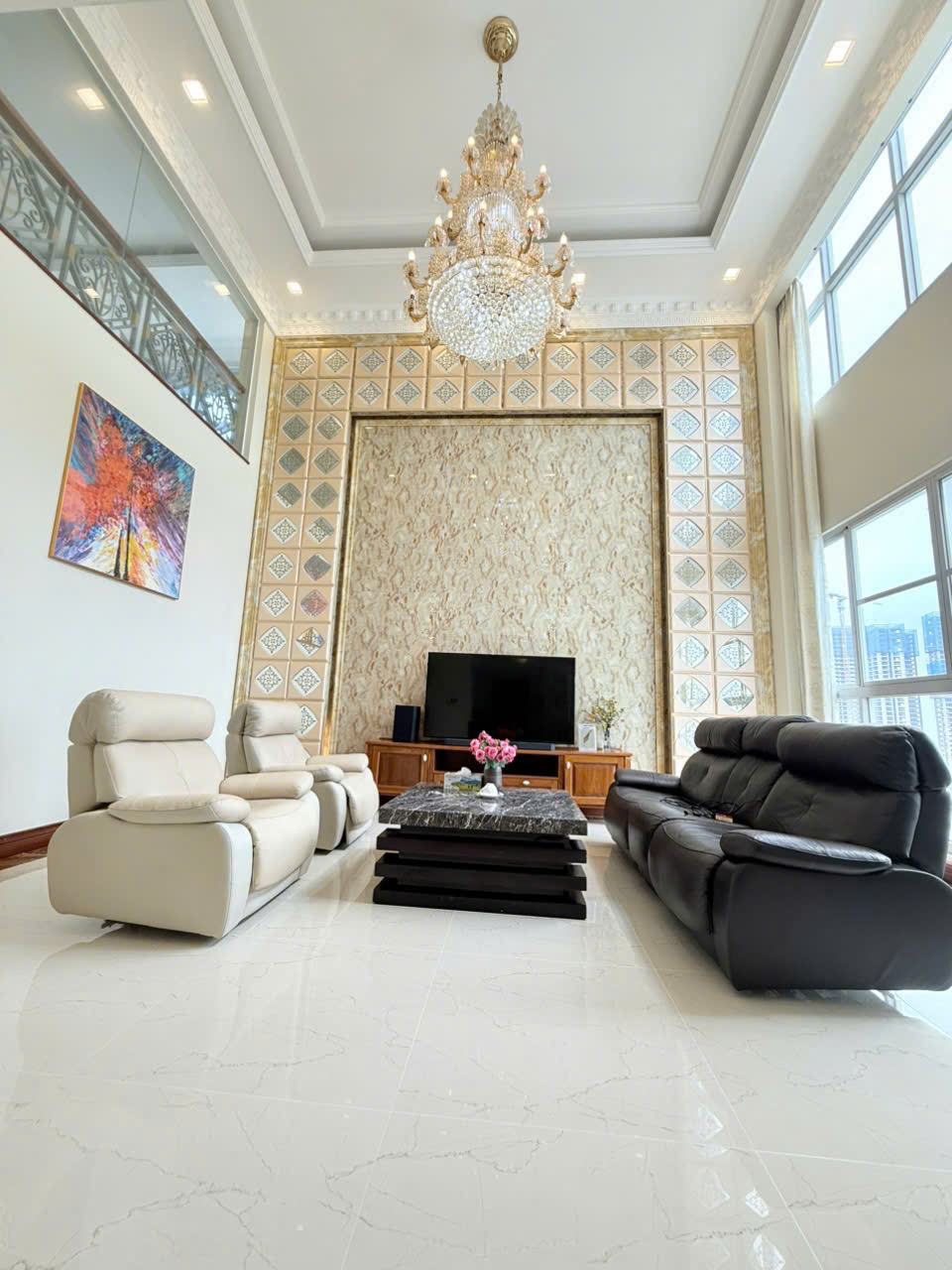 Cho thuê penthouse Star Hill Phú Mỹ Hưng, Quận 7 có 4 phòng ngủ nội thất cao cấp, sân thượng thoáng 