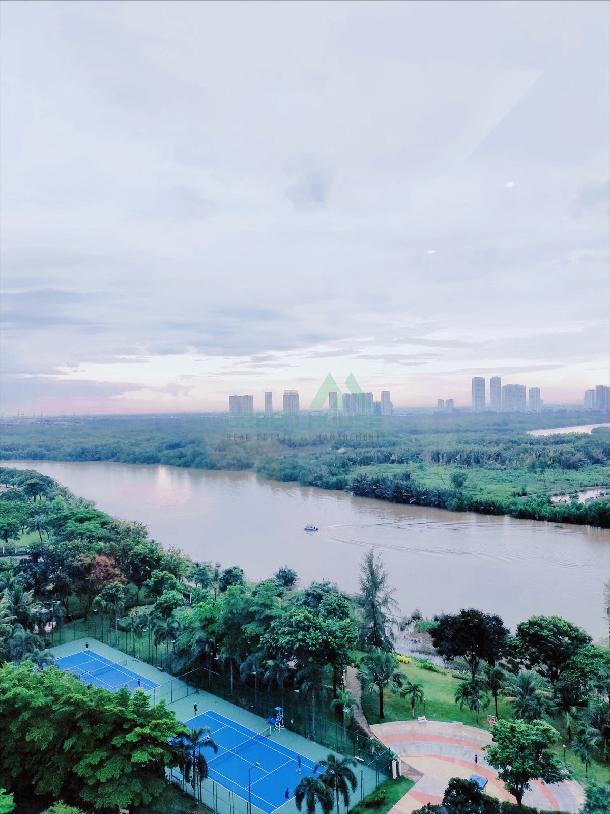 Cho thuê căn hộ Riverside Phú Mỹ Hưng 2