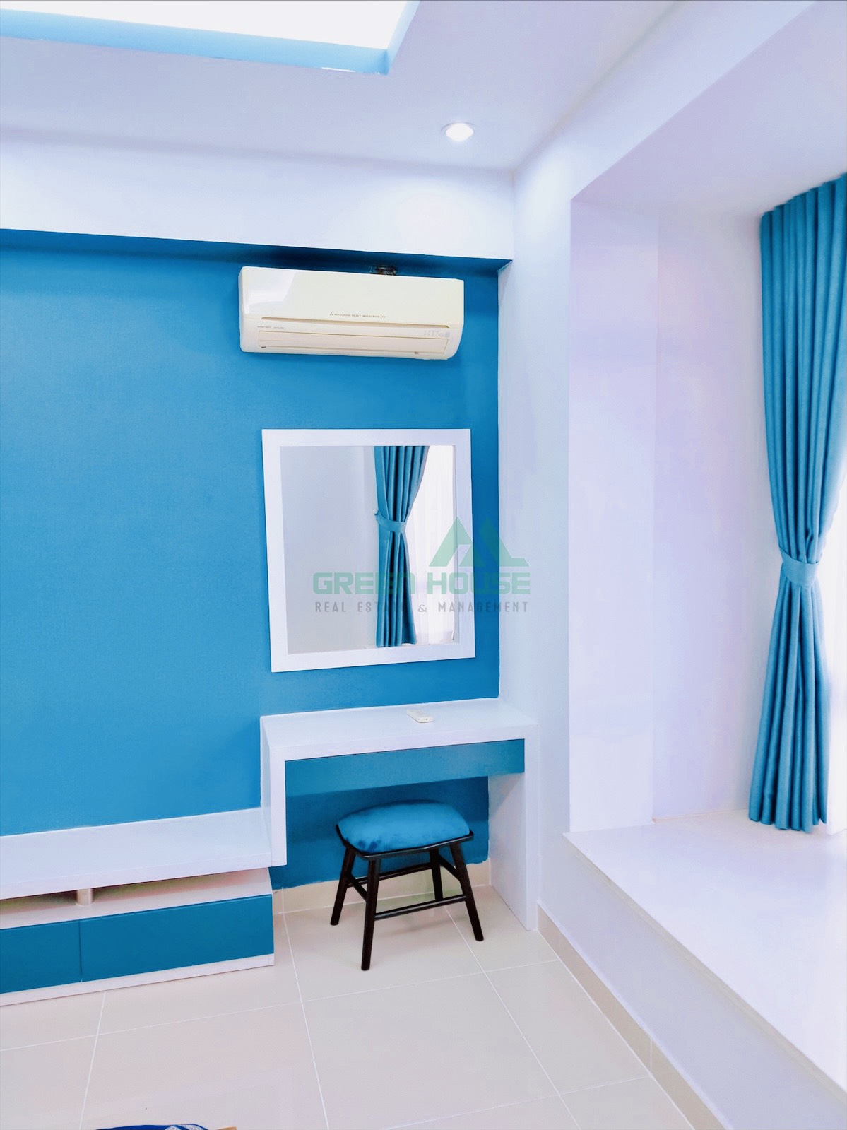 Cho thuê căn hộ Riverside Phú Mỹ Hưng 11