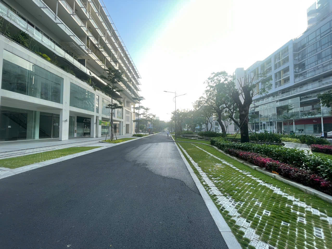 Cho thuê shophouse Garden Plaza, Phú Mỹ Hưng, Quận 7 căn góc vị trí siêu đẹp có 1 lầu 1