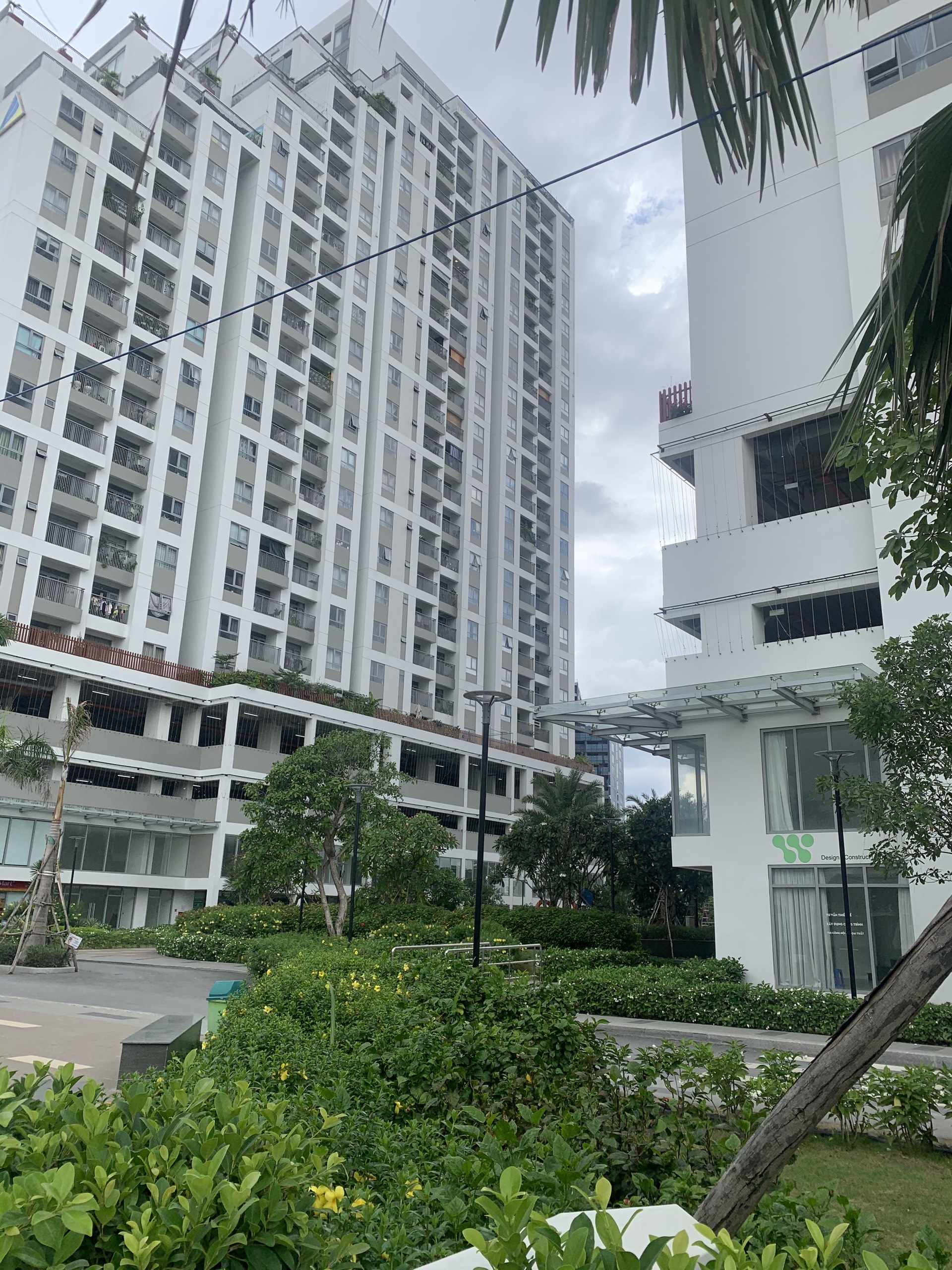 Cần Bán Shophouse Lux Garden Quận 7 4