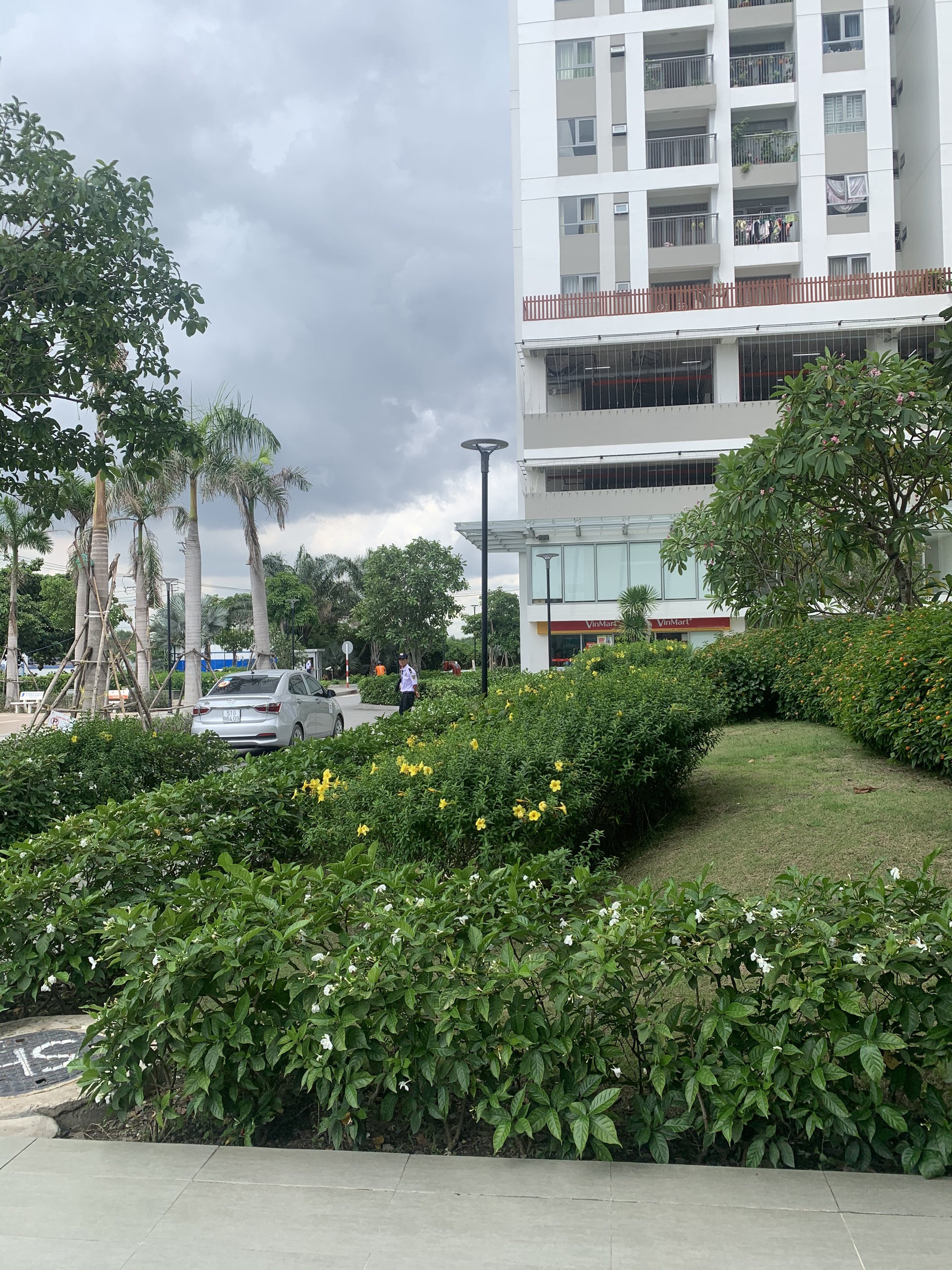 Cần Bán Shophouse Lux Garden Quận 7 3