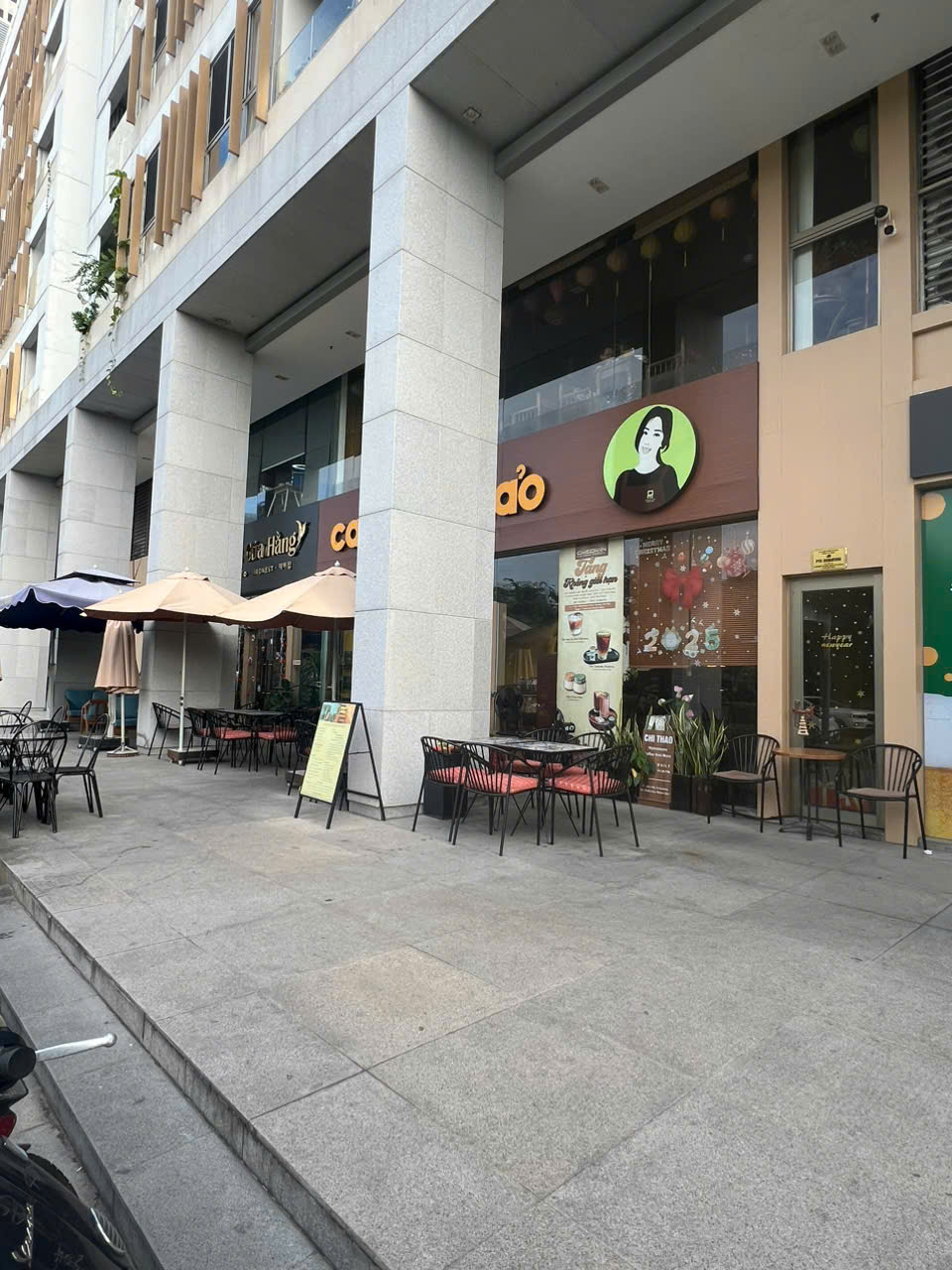 Cho thuê shophouse Midtown Phú Mỹ Hưng, Quận 7 có 1 lầu 2 mặt tiền nhiều chỗ đậu ô tô 1
