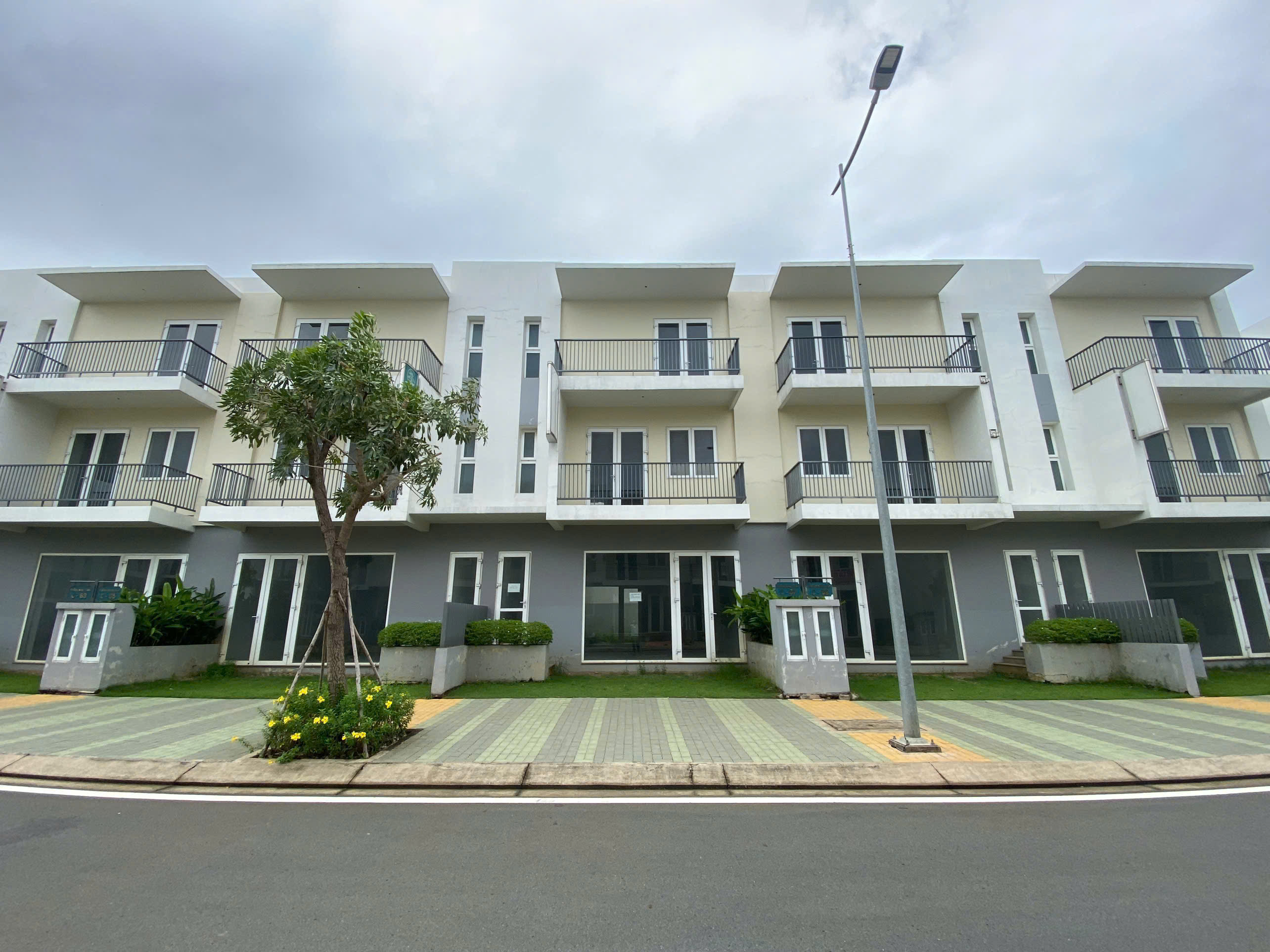 Bán shophouse, nhà phố, biệt thự song lập Dragon Village, Phường Phú Hữu, Quận 9 5