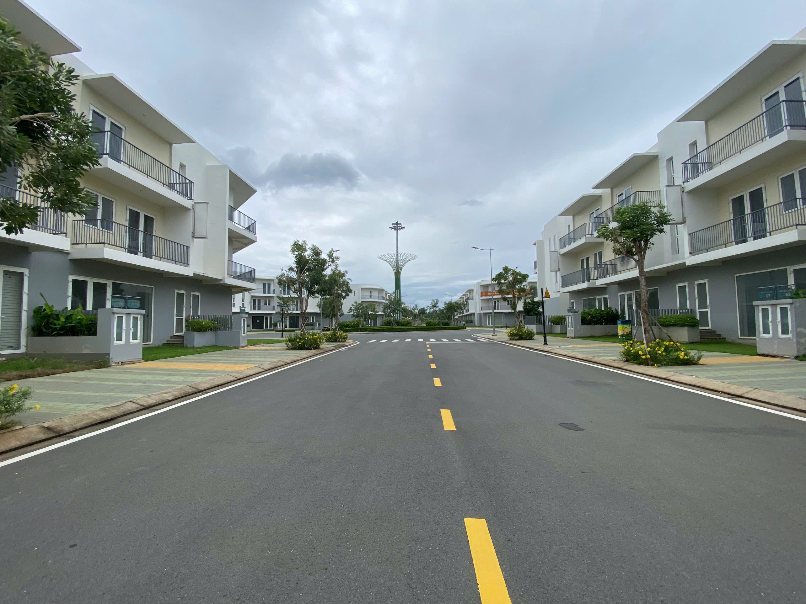 Bán shophouse, nhà phố, biệt thự song lập Dragon Village, Phường Phú Hữu, Quận 9 3