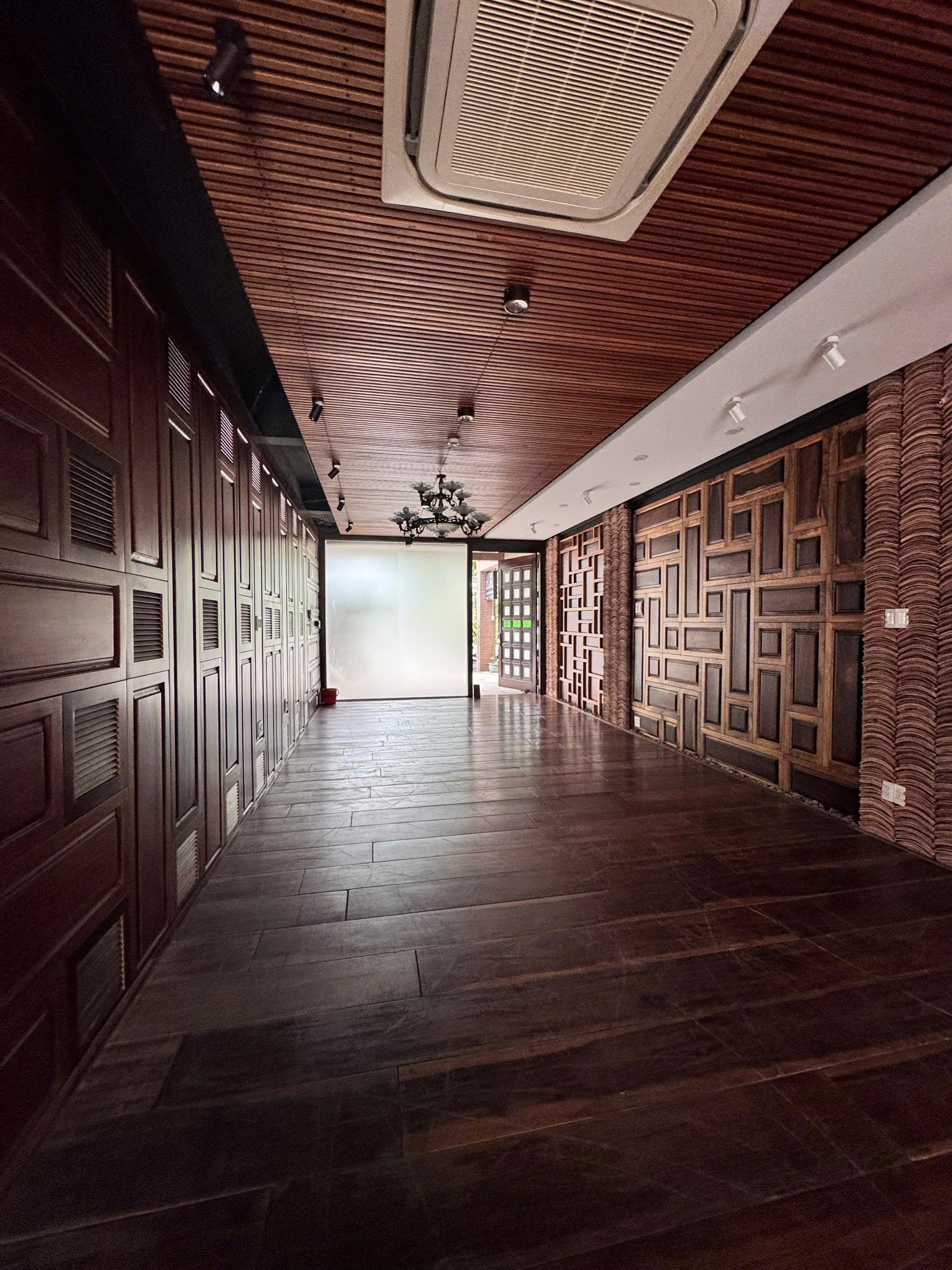 Bán hoặc cho thuê shophouse Panorama Phú Mỹ Hưng, Quận 7 xây trệt + 1 lầu, đường P – 141m2 7