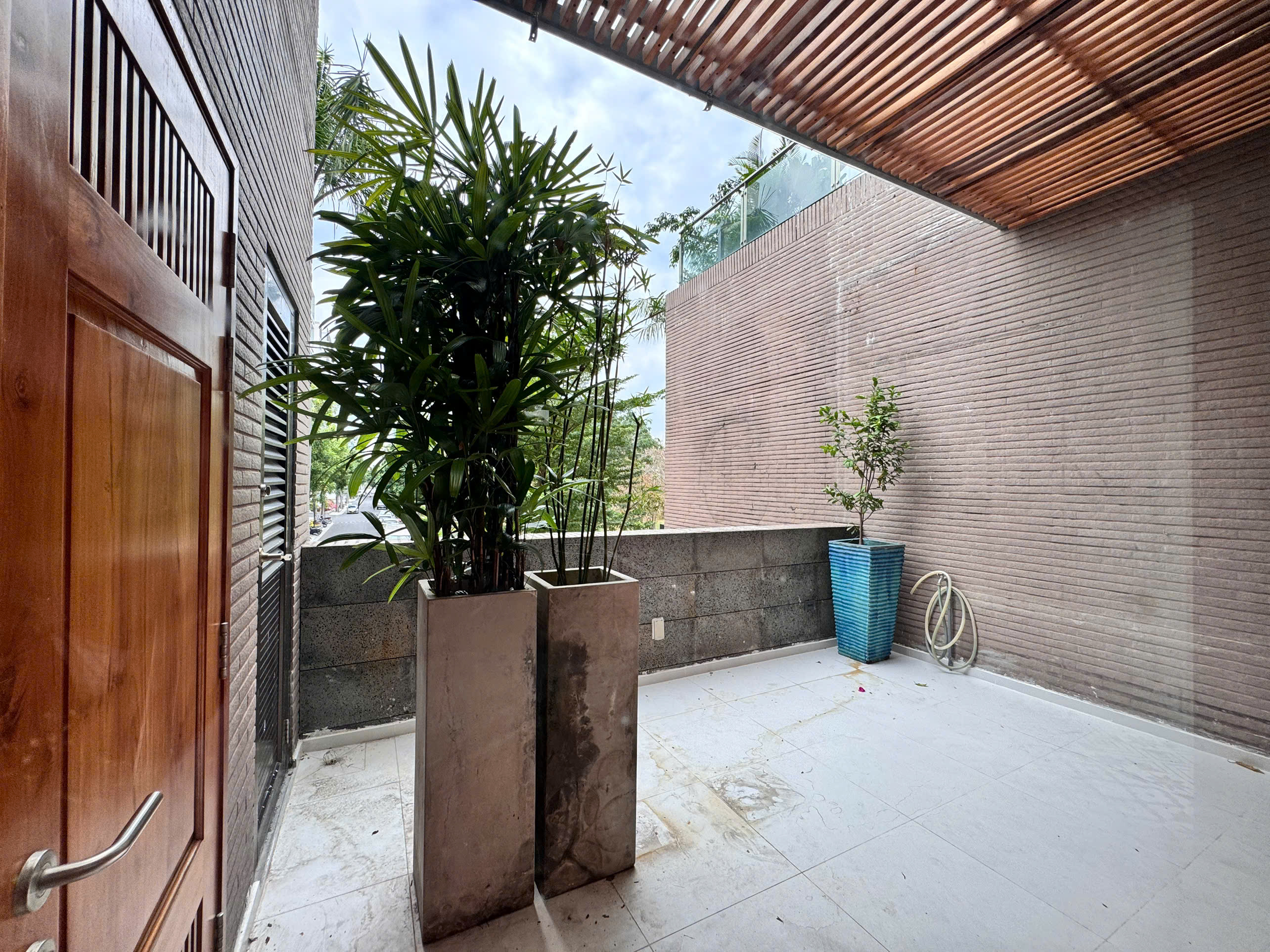 Bán hoặc cho thuê shophouse Panorama Phú Mỹ Hưng, Quận 7 xây trệt + 1 lầu, đường P – 141m2 3