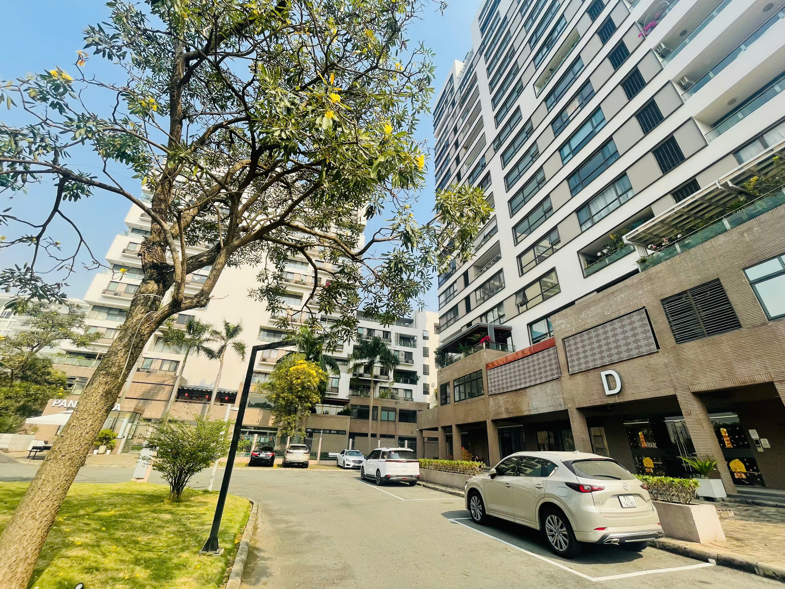 Bán hoặc cho thuê shophouse Panorama Phú Mỹ Hưng, Quận 7 view sông có hầm bãi giữ xe lớn – 547m2 4