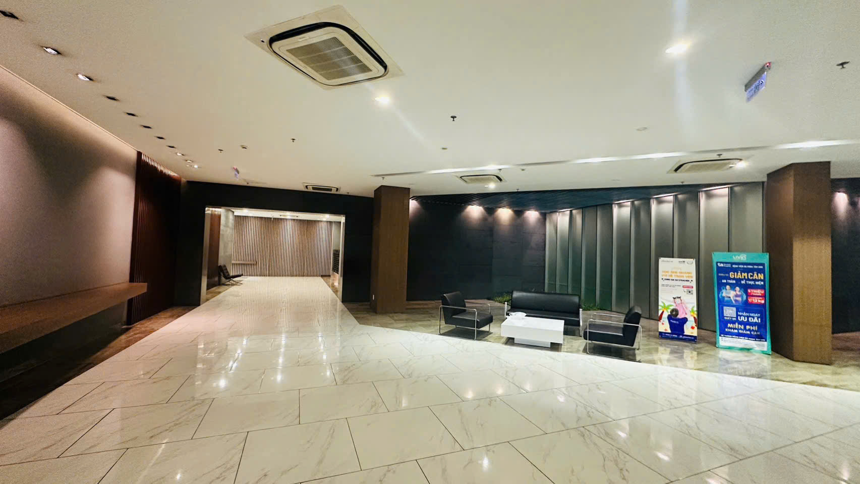 Bán hoặc cho thuê shophouse Scenic Valley 2 Phú Mỹ Hưng, Quận 7 có nội thất như hình, lầu 2 – 98m2