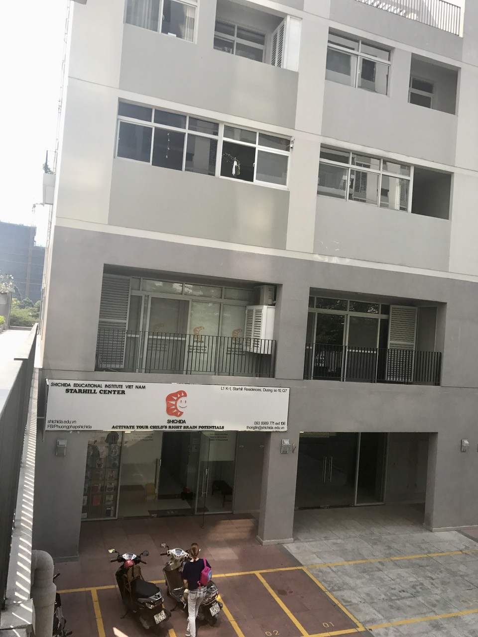 Cho thuê shophouse Star Hill Phú Mỹ Hưng, Quận 7 có 2 tầng bãi đỗ xe hơi rộng phía trước 6