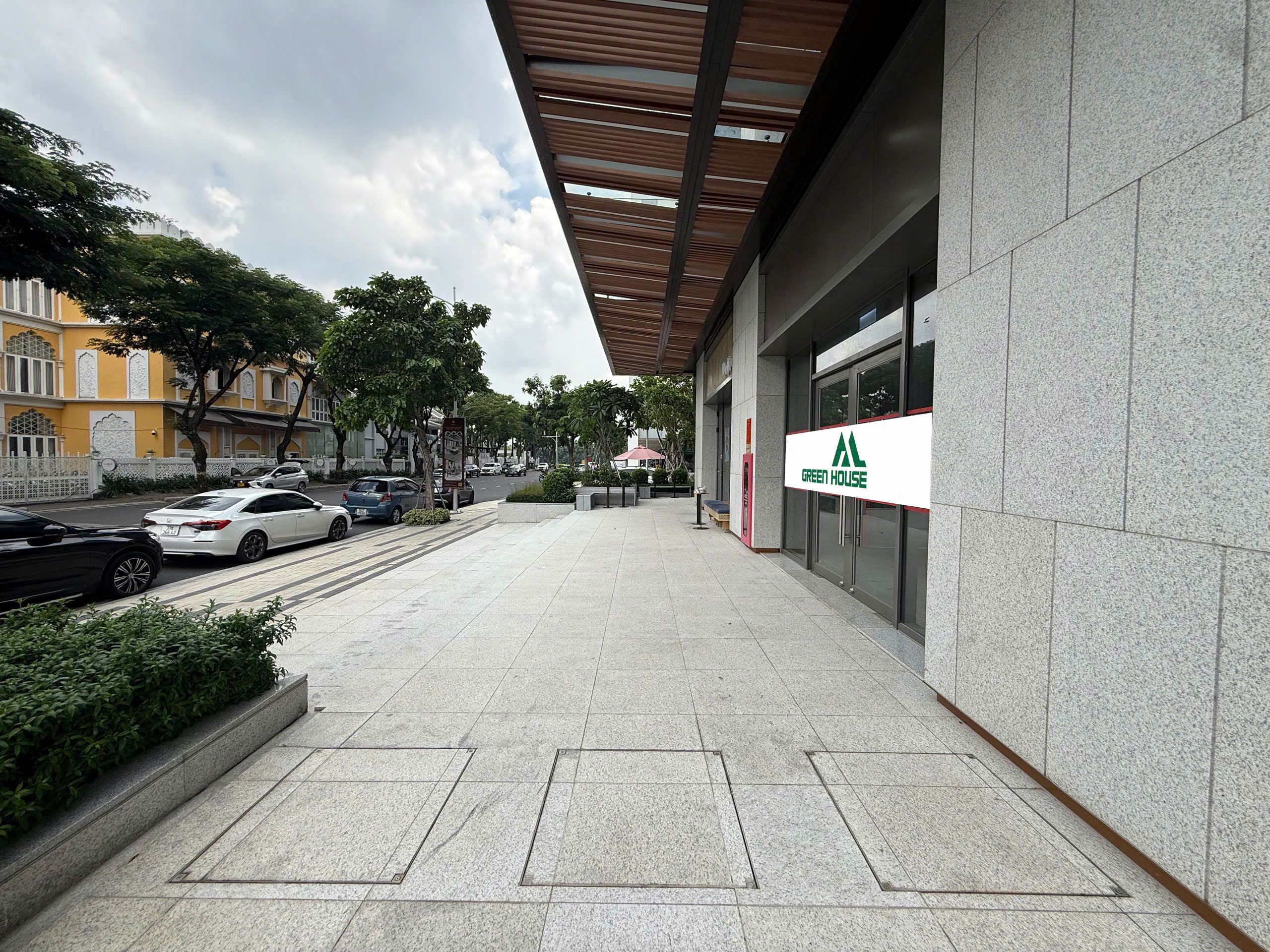 Cho thuê shophouse The Horizon Phú Mỹ Hưng, Quận 7 căn góc có 2 tầng vị trí đẹp, nhà thô – 239.59m2 6