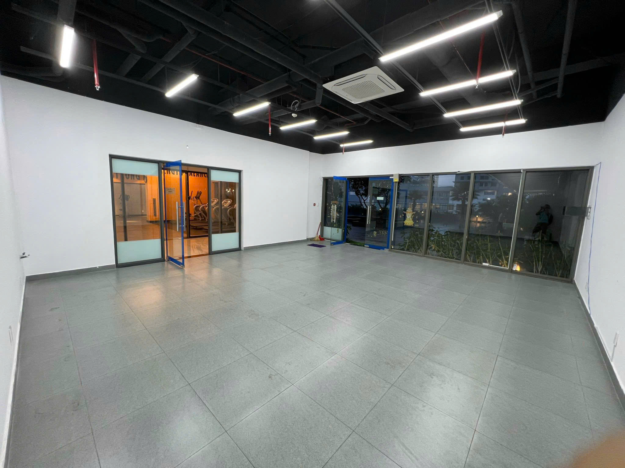 Bán shophouse Wilton Tower, Phường 25, Quận Bình Thạnh có trần cao 4.5m ngay khu tiện ích đông dân c
