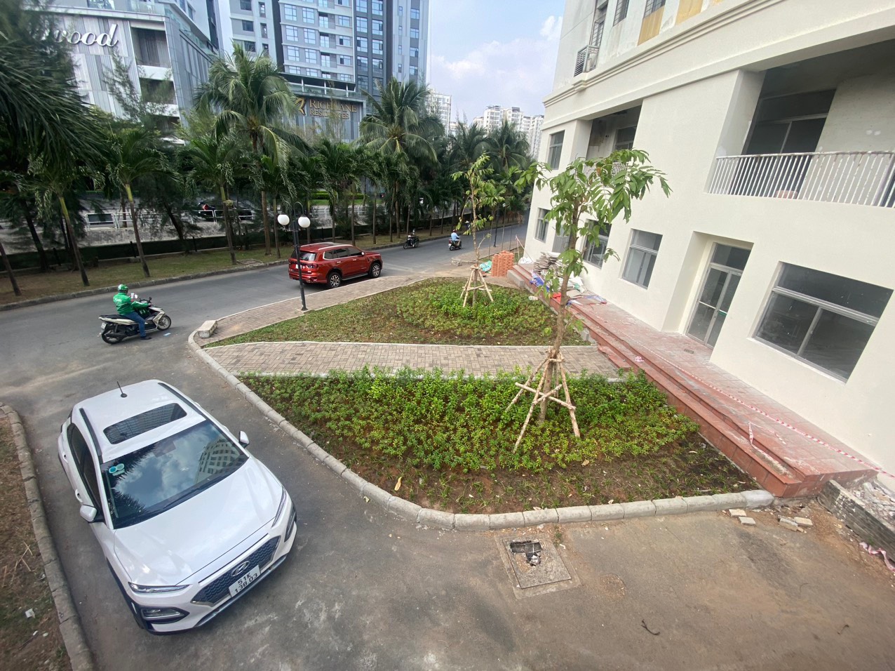 Bán hoặc cho thuê shop Sky Garden 2 Phú Mỹ Hưng, Quận 7 căn góc 3 mặt thoáng 1