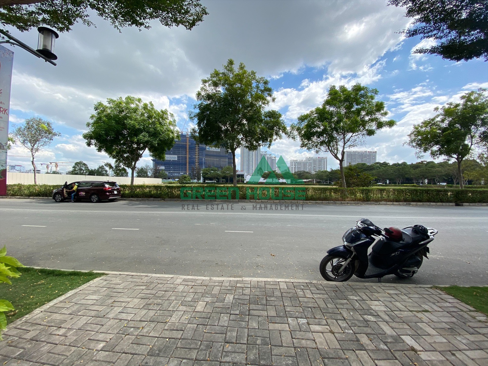 Shop for rent Star Hill Phu My Hung Big street 3