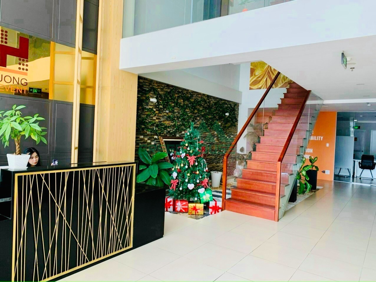  Building for Sale on Lam Van Ben Street District 7- The Sale price: 65 billion vnd 3