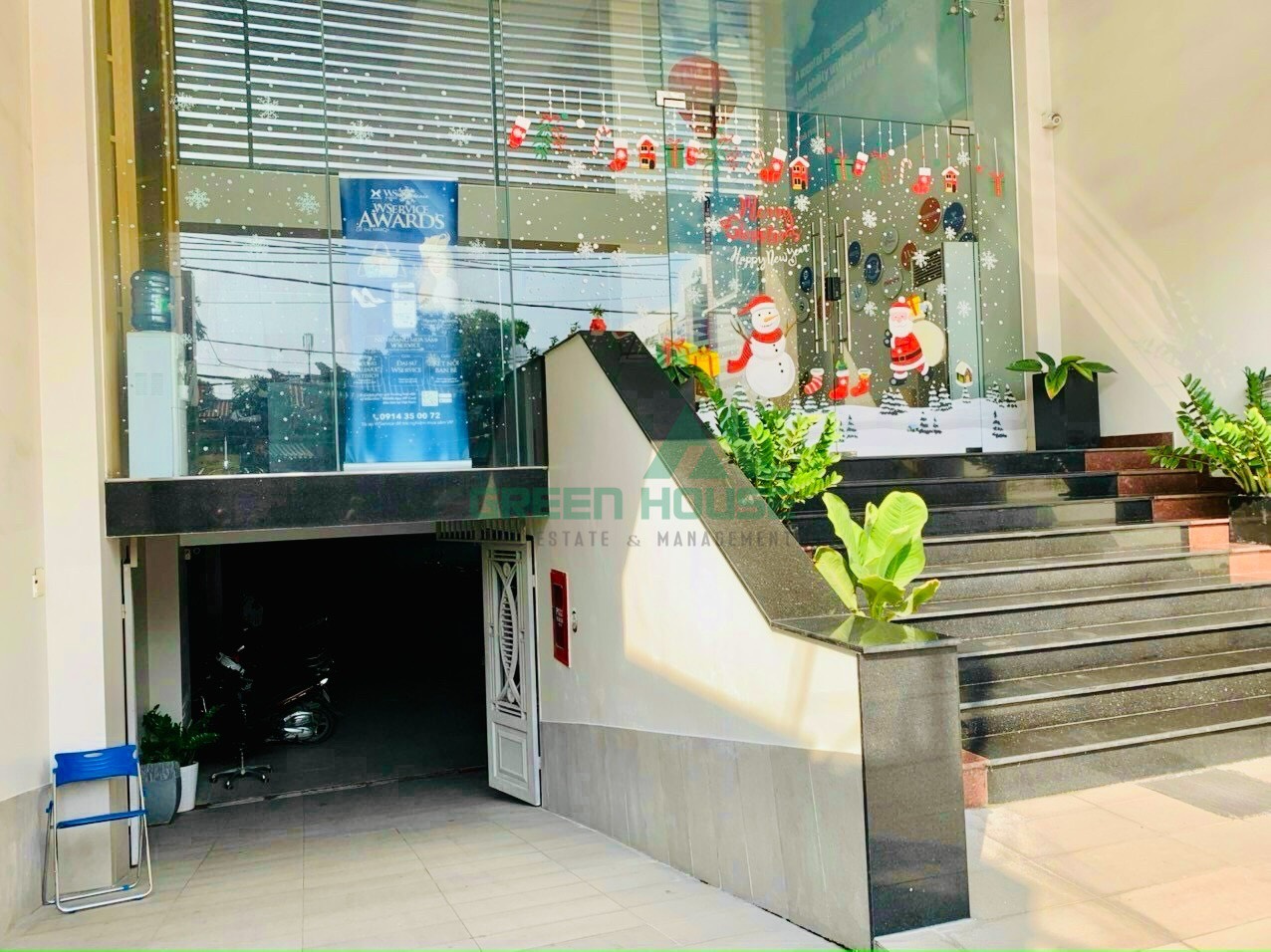  Building for Sale on Lam Van Ben Street District 7- The Sale price: 65 billion vnd 1