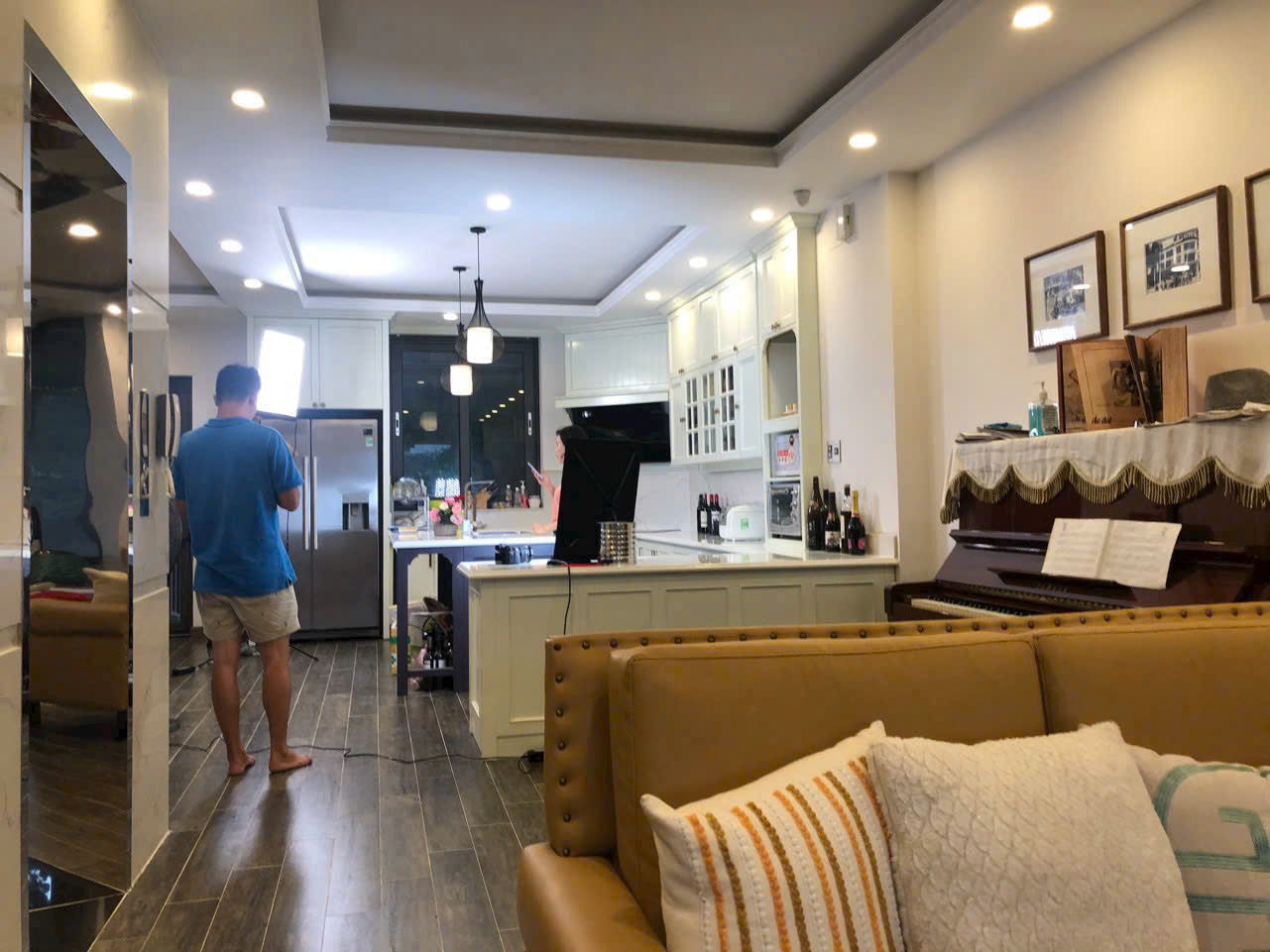 Bán tòa nhà KDC Sadeco Ven Sông, Phường Tân Phong Quận 7 xây 6 tầng có 7 phòng ngủ thang máy – 126m2 5