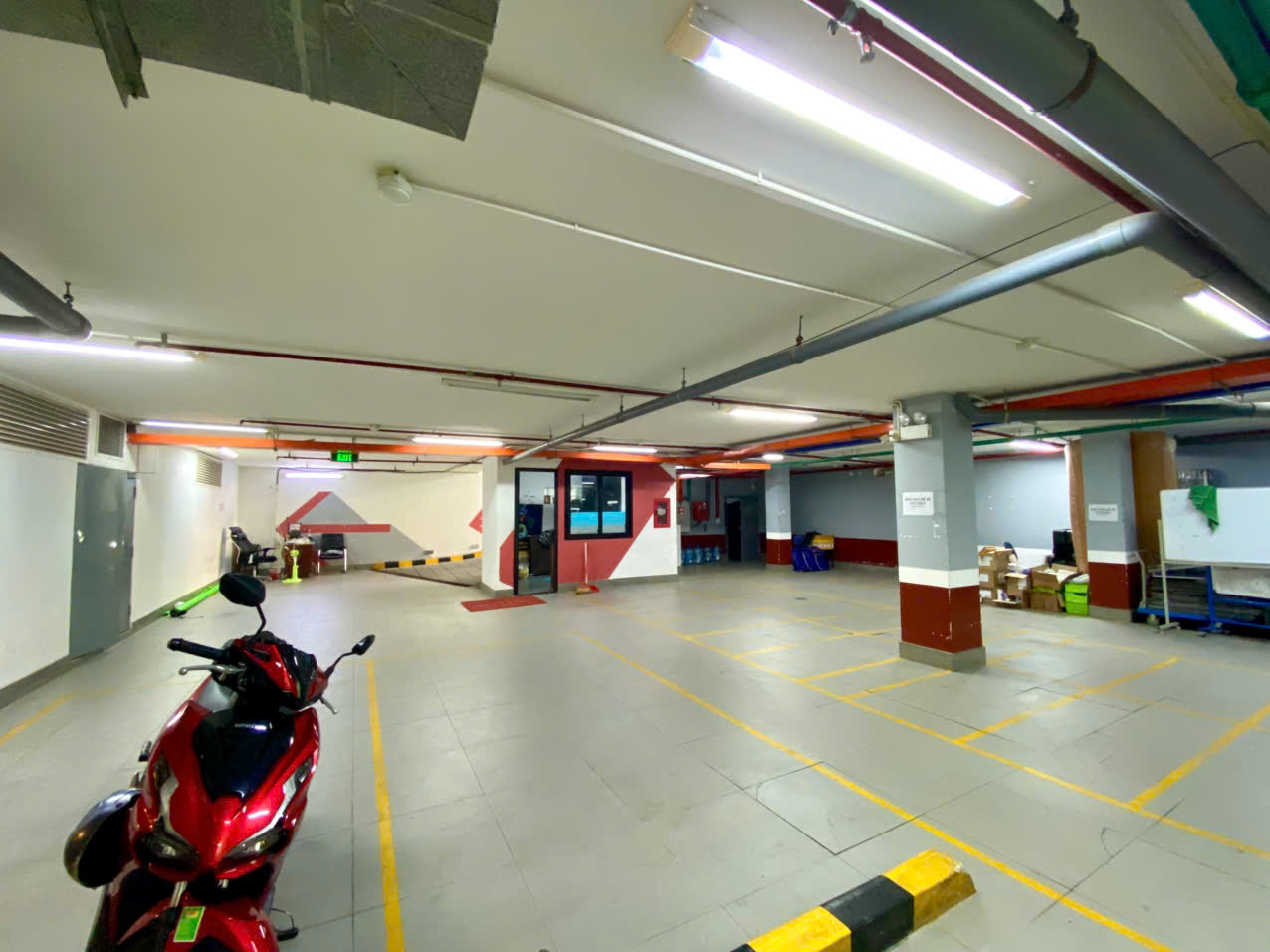 Cho thuê tòa nhà mặt tiền đường Tân Phú, Nam Thông Phú Mỹ Hưng, Quận 7 xây 8 tầng, thang máy – 324m2 16