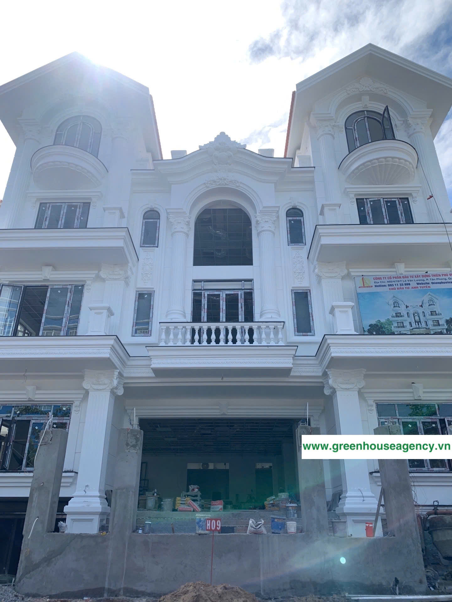 Cho thuê tòa nhà văn phòng VIP khu Him Lam Tân Hưng, Quận 7 xây 6 tầng có thang máy, trống suốt